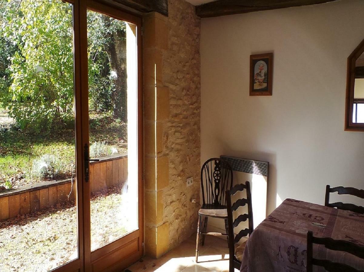 Les Coustilles Saint-Alvère Dış mekan fotoğraf