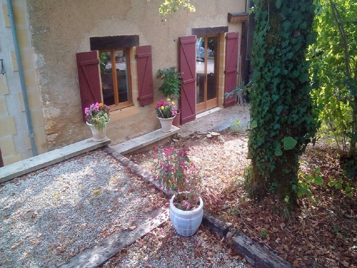 Les Coustilles Saint-Alvère Dış mekan fotoğraf